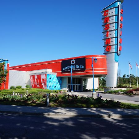 Holiday Inn Express Hotel & Suites 1000 Islands - Gananoque By Ihg Екстериор снимка