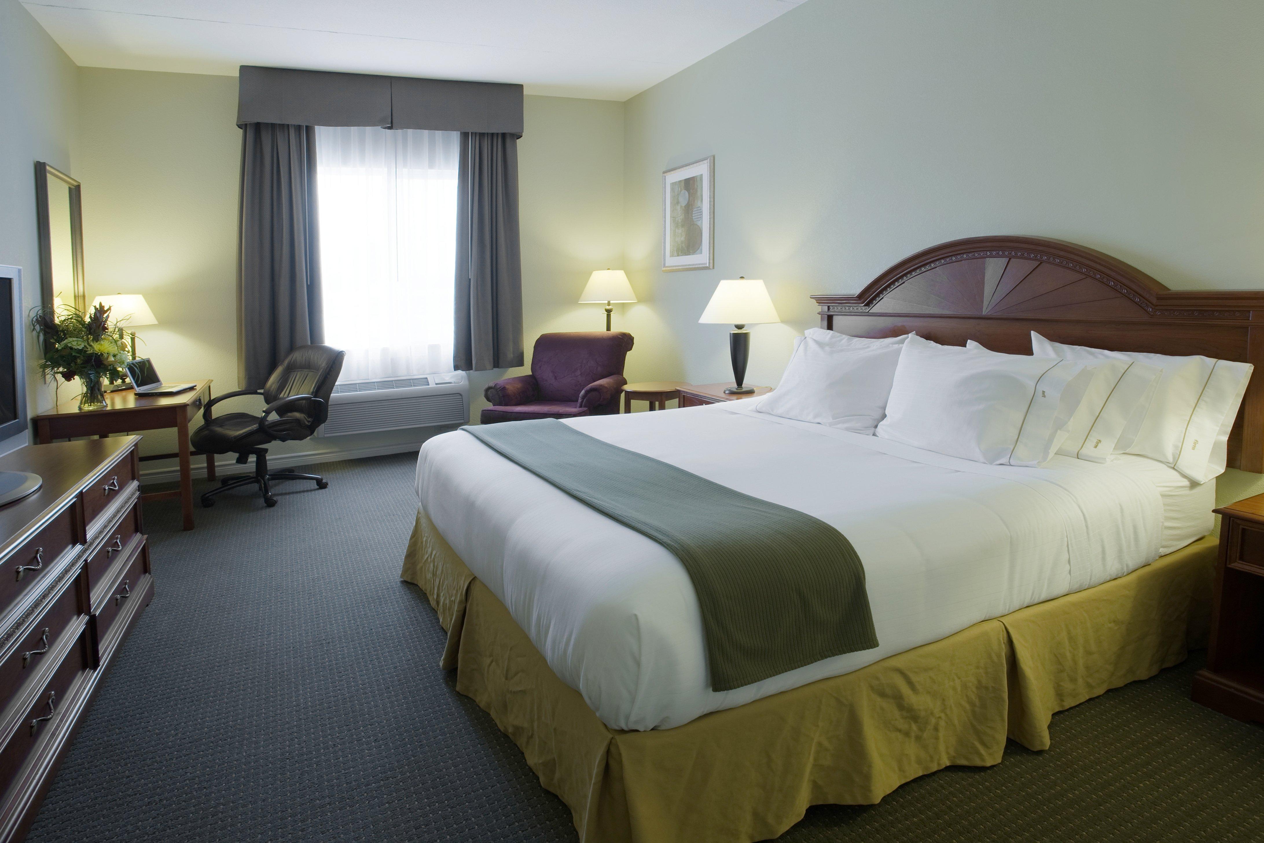 Holiday Inn Express Hotel & Suites 1000 Islands - Gananoque By Ihg Екстериор снимка