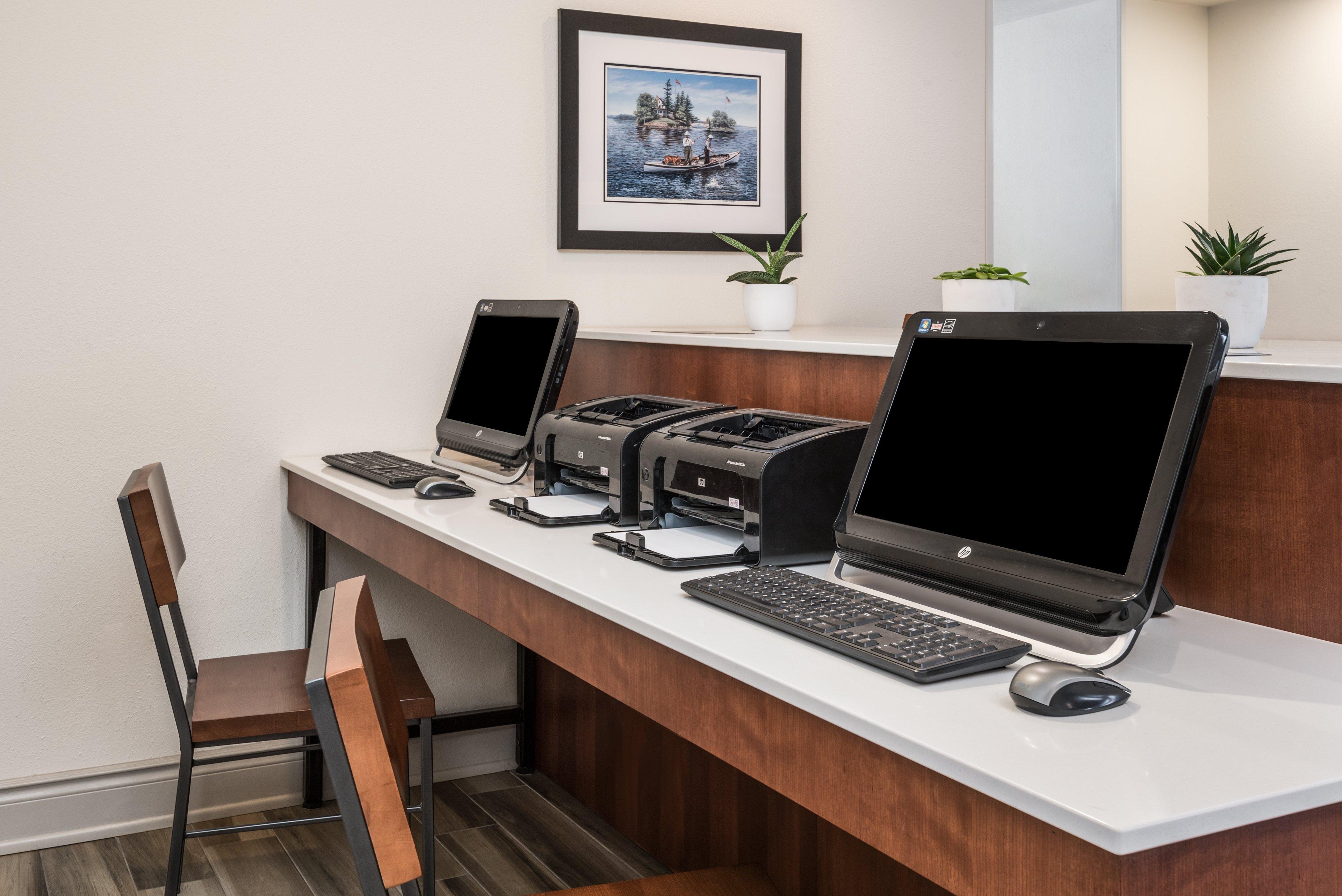 Holiday Inn Express Hotel & Suites 1000 Islands - Gananoque By Ihg Екстериор снимка