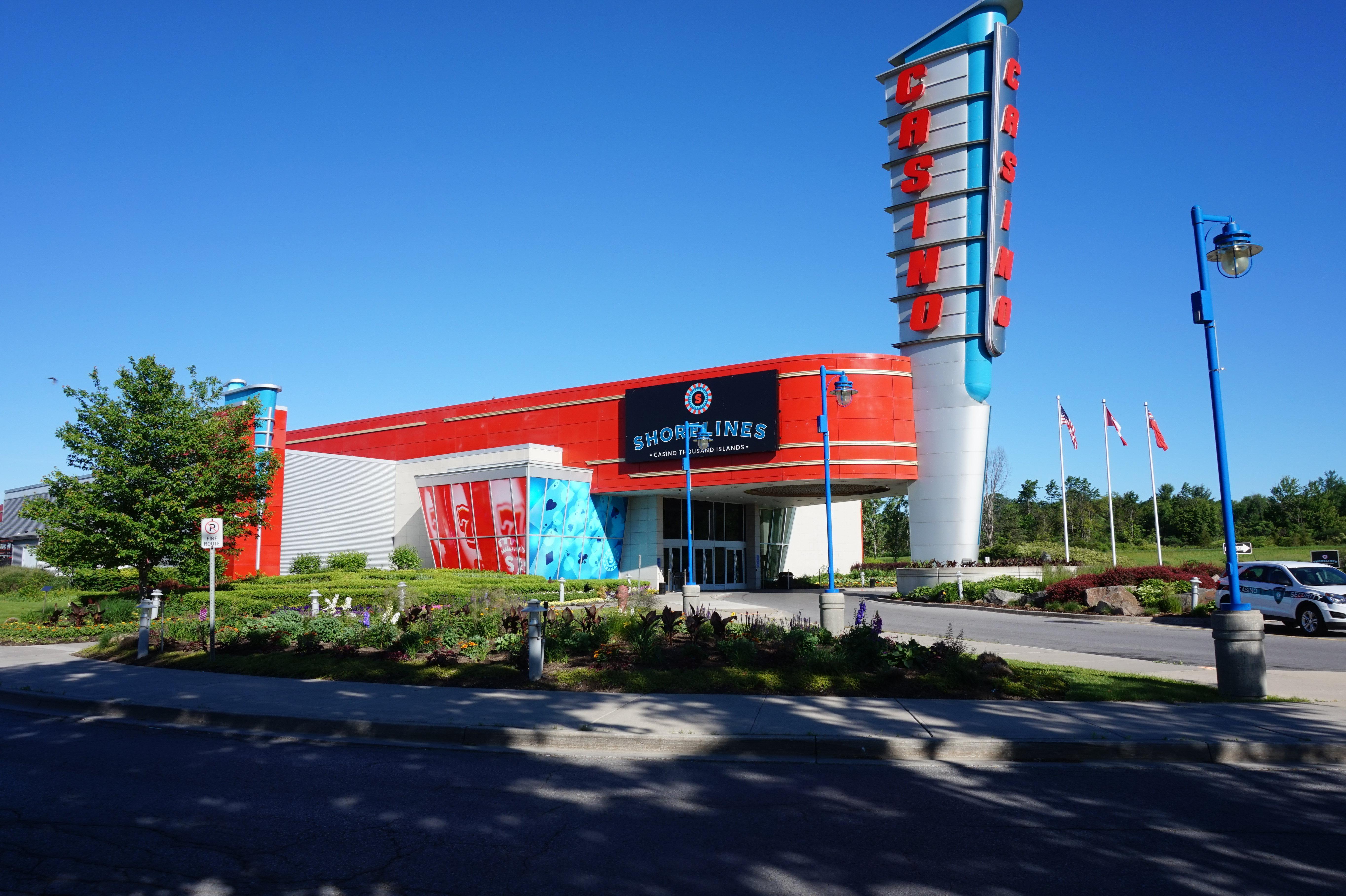 Holiday Inn Express Hotel & Suites 1000 Islands - Gananoque By Ihg Екстериор снимка